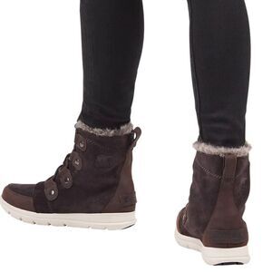 Sorel joan leather waterproof boot with faux fur collar EVA footbed size 6,5